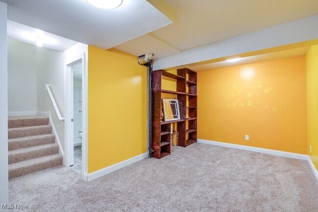 Building Photo - 155 Granite Dr