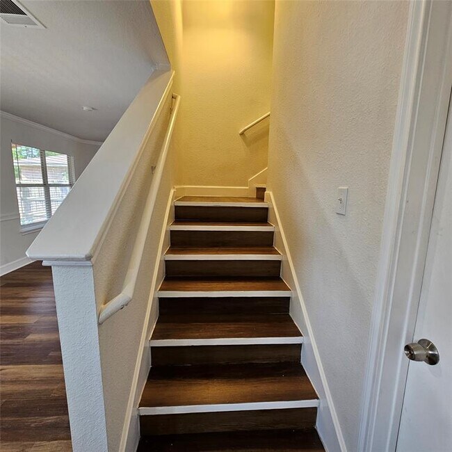 Building Photo - 109 Sydney's Way