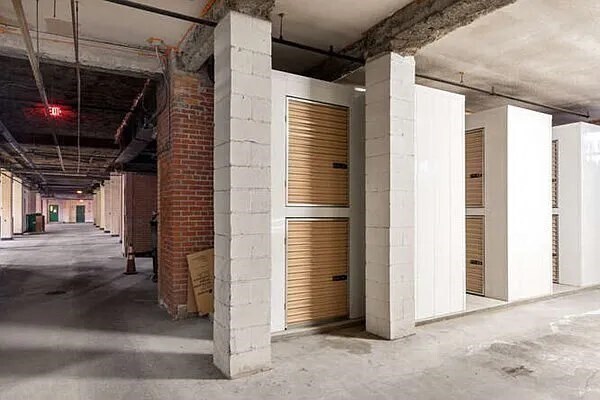 Building Photo - 48 Forest St