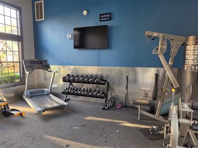 Building Photo - 2300 Old Spanish Trl