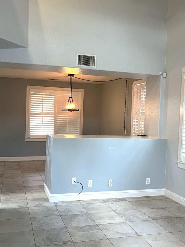 Building Photo - 730 Tatum Ave