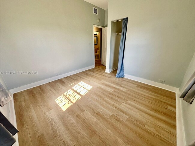 Building Photo - 15920 Bunche Park School Dr