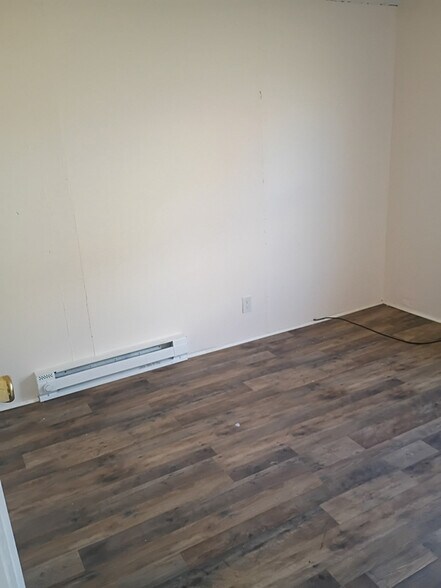 Building Photo - 112 Norris Ave SE