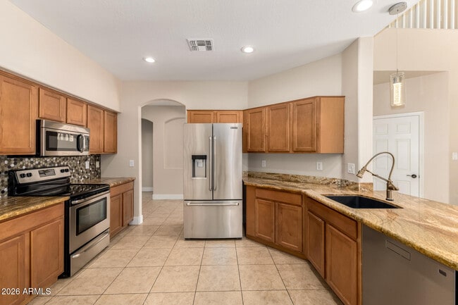 Building Photo - 10625 E Knowles Ave