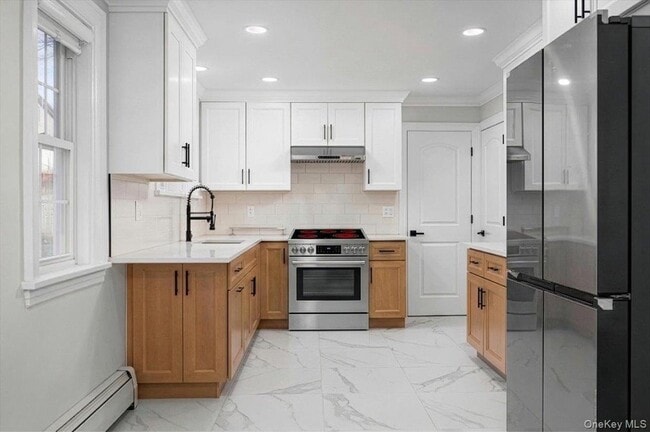 Building Photo - 28 Cross St