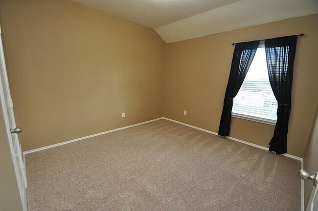Building Photo - 2931 Silver Landing Ln