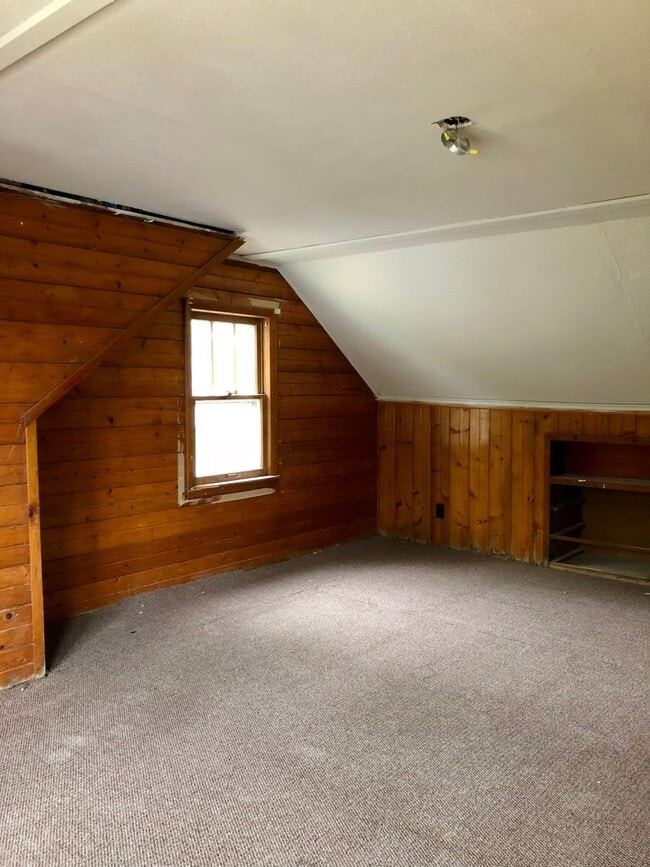 Building Photo - 536 Home Acres Ave