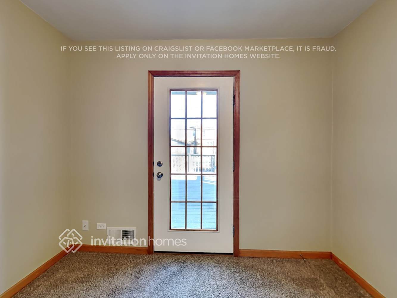 Building Photo - 9131 S Sacramento Ave