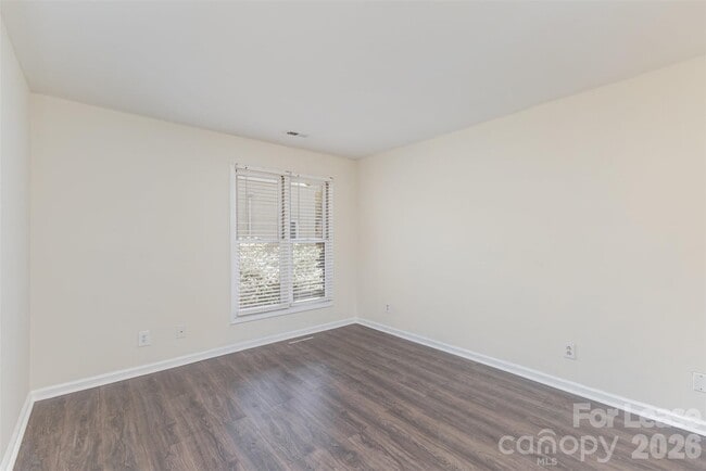 Building Photo - 1101 E Morehead St