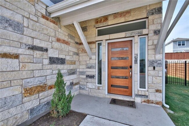 Building Photo - Eastwood at Riverside #47