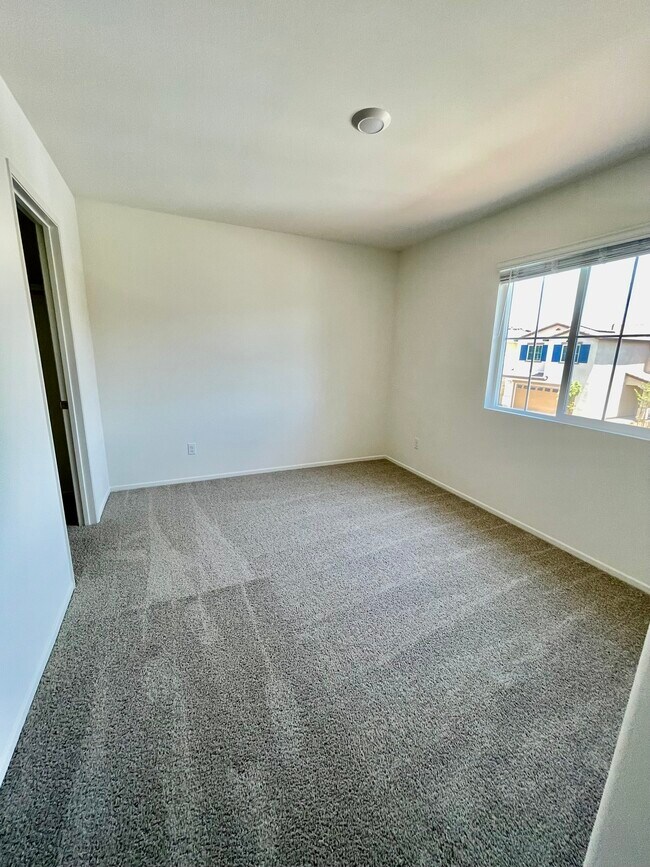 Building Photo - 14063 Starlene St