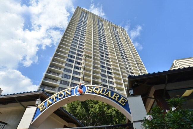 Building Photo - Fully Furnished Unit at Sought after Villa...