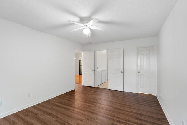 Building Photo - 115 Chloe Ln