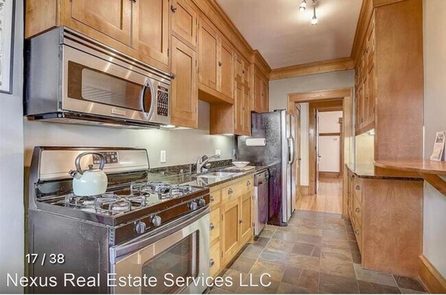 Building Photo - 2 br, 1 bath House - 3444 Grand Ave S #102