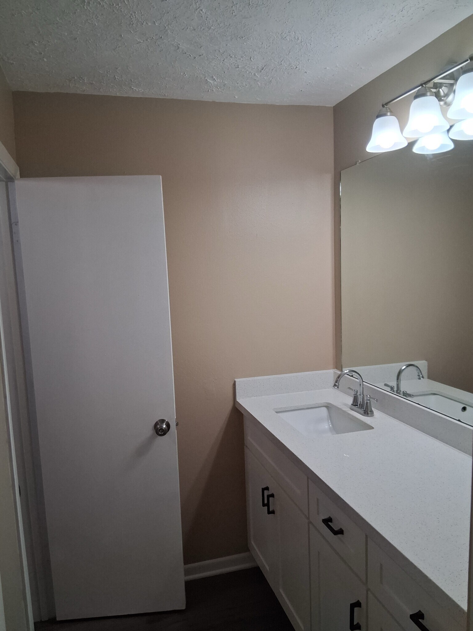 Building Photo - 18731 Twigsworth Ln