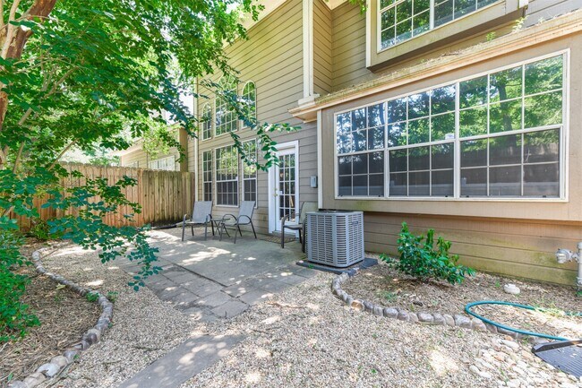 Building Photo - 14420 Walters Rd