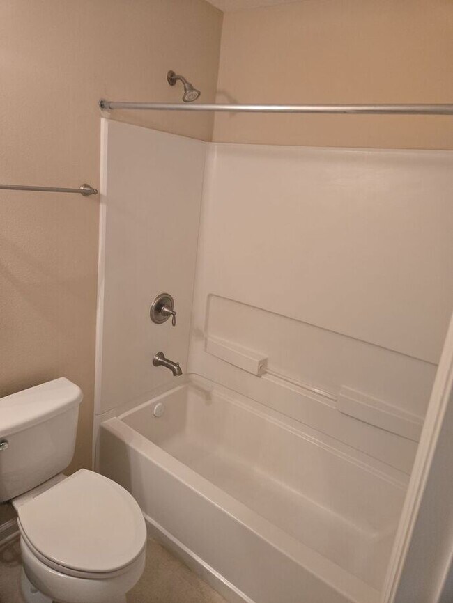 Building Photo - Mesmerizing Single-Family Home | 2 BR/2BA | Amenities: Pool| In St. Augustine