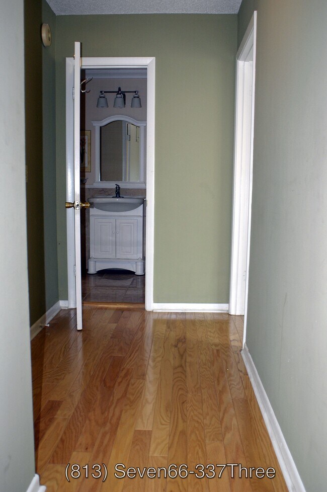 Building Photo - 15636 Morning Dr