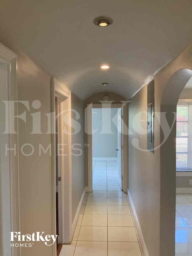 Building Photo - 630 NW 67th Terrace