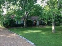Building Photo - 120 Pebble Creek Rd