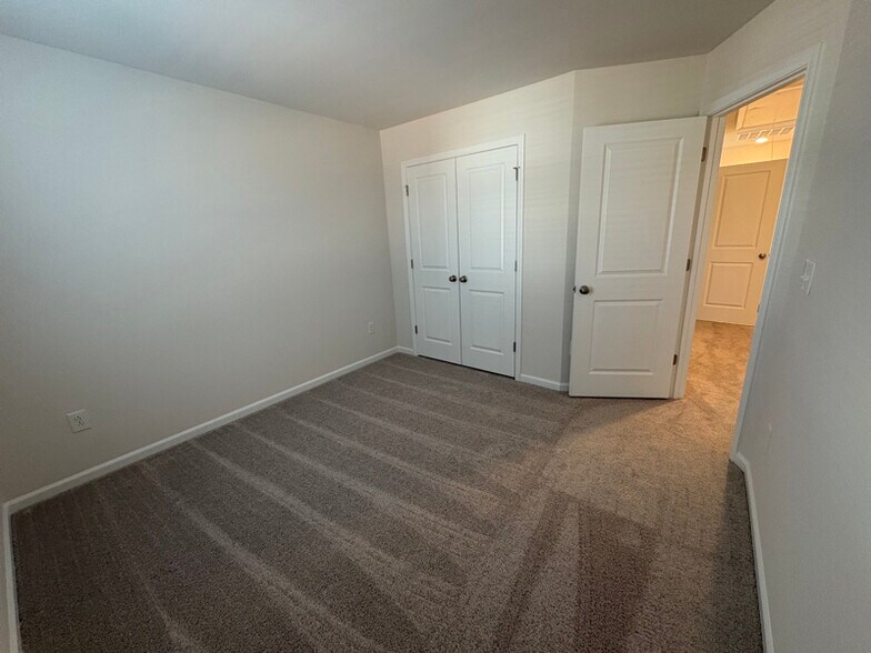 Building Photo - 209 Braxton Dr