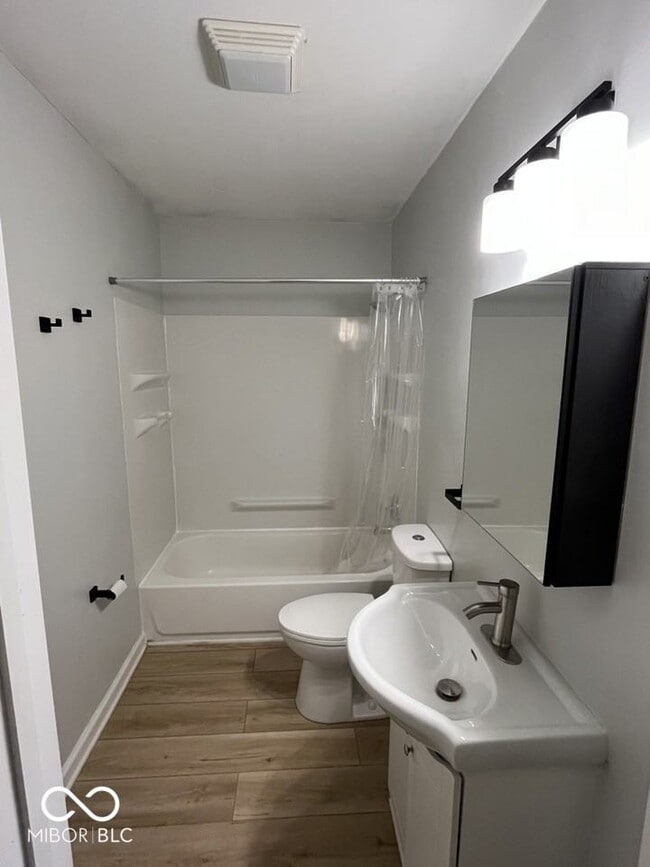 Building Photo - 1602 S Grant Ave