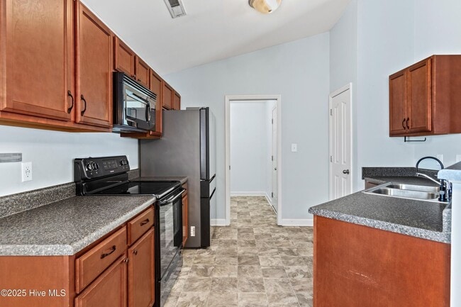 Building Photo - Charming Home in Woodbury Farms