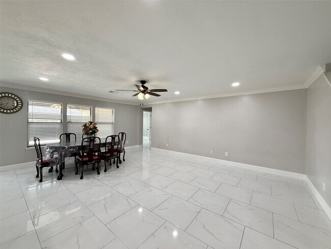 Building Photo - 18603 Morgans Forest Ln