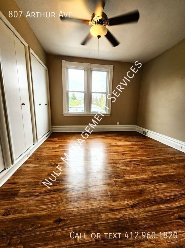 Building Photo - 807 Arthur Ave