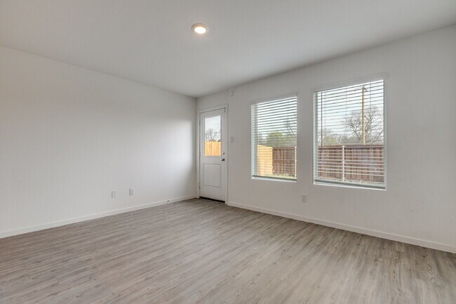 Building Photo - Newly Built Modern Comfort Home in Princeton ISD