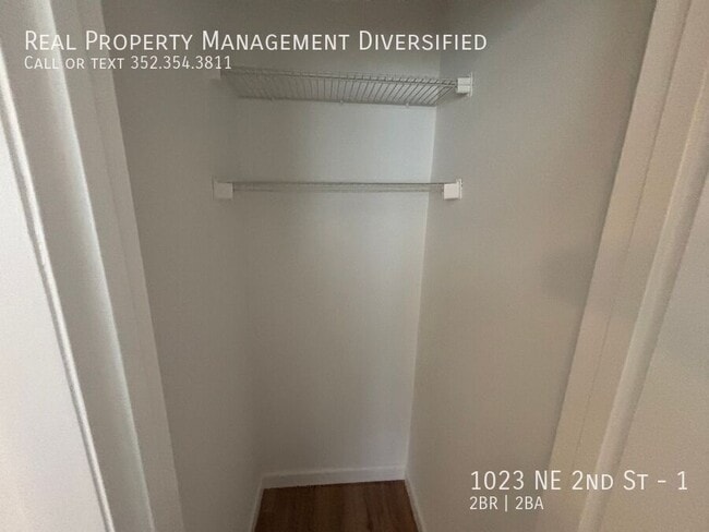 Building Photo - 1023 NE 2nd St