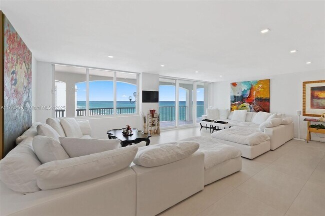 Building Photo - 5401 Collins Ave