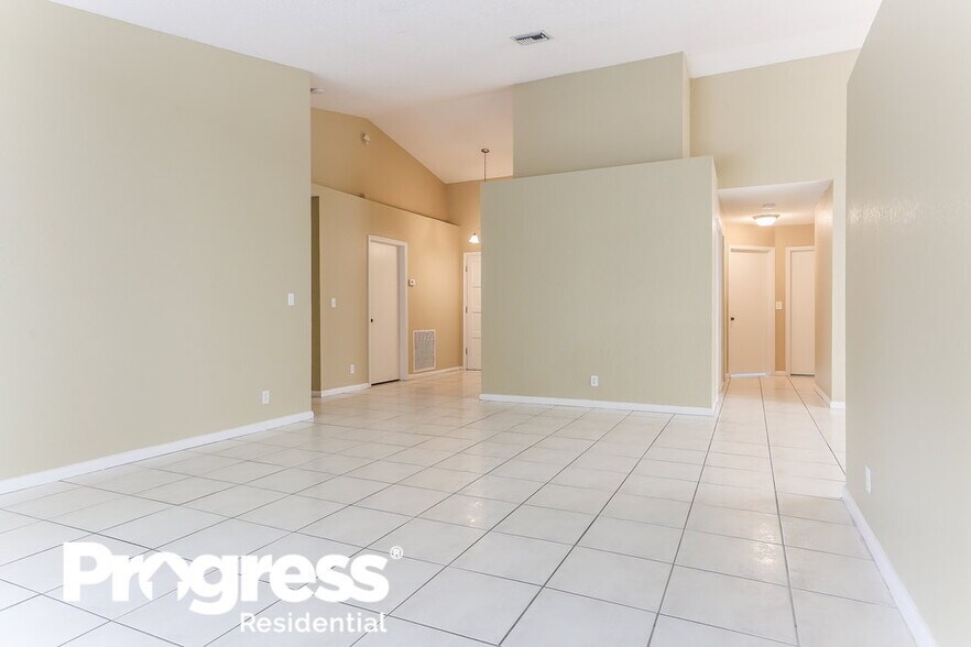 Building Photo - 5339 NW 99th Ln