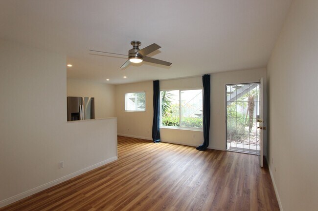 Building Photo - 3532 Meade Ave