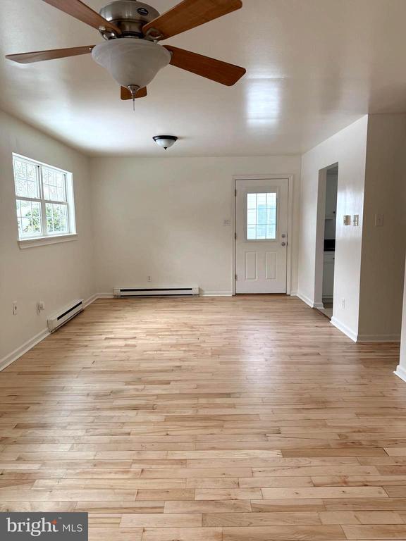 Building Photo - 19 Walnut St