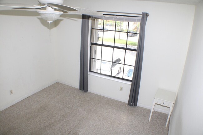 Building Photo - 1082 Keystone Dr