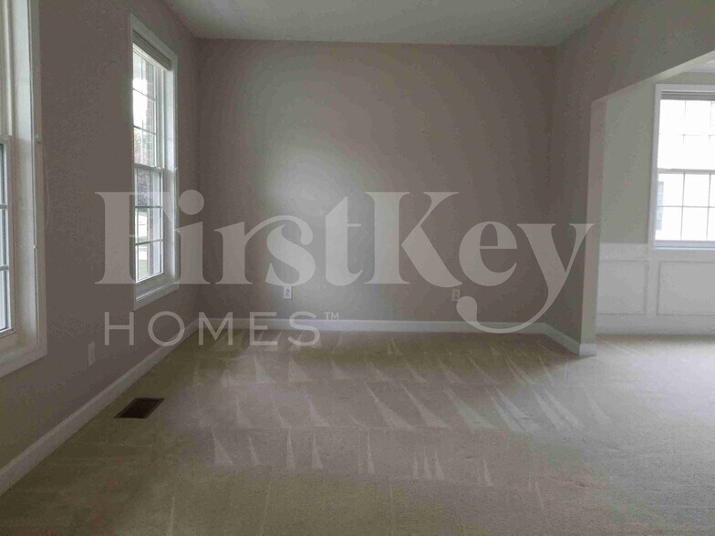 Building Photo - 5302 Cragganmore Dr