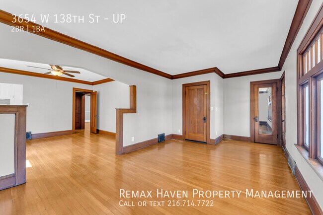 Building Photo - 3654 W 138th St