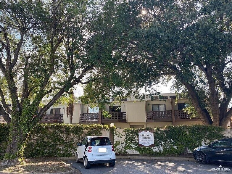 Building Photo - 1405 N 15th St