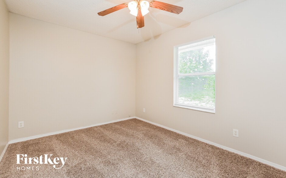 Building Photo - 3257 Utah Dr