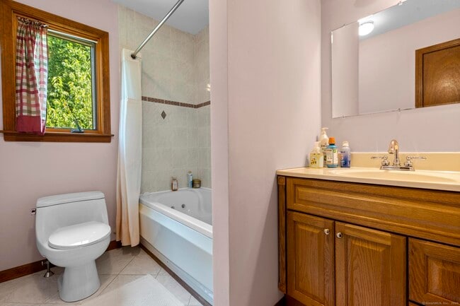 Building Photo - 21 Lyda Dr