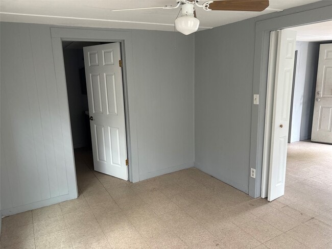 Building Photo - 6838 Avenue R