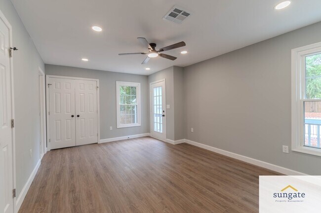 Building Photo - 11319 Harding Rd