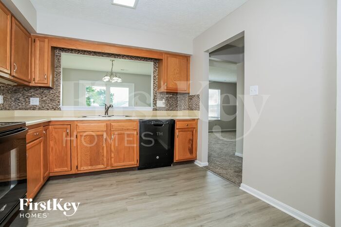 Building Photo - 825 Walton Ct