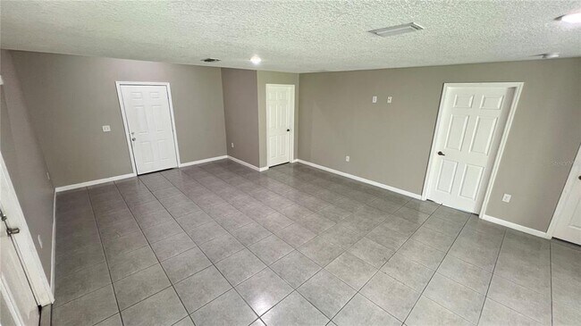 Building Photo - 1550 Pace Dr NW