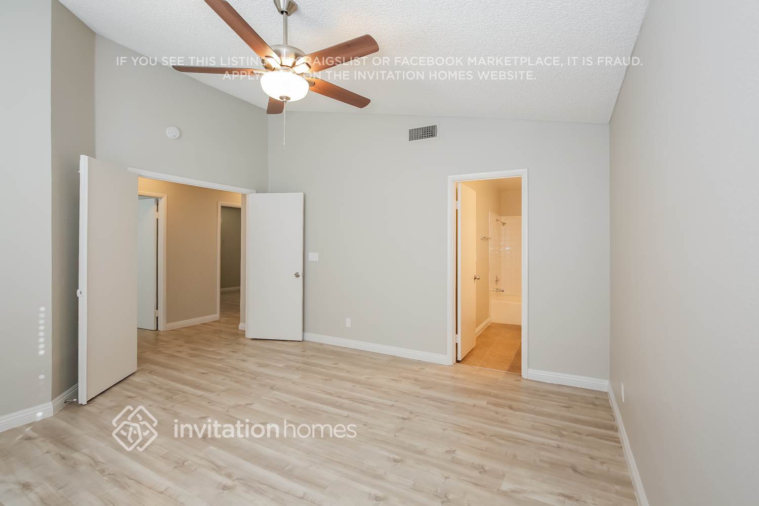 Building Photo - 4041 Hazelridge Dr