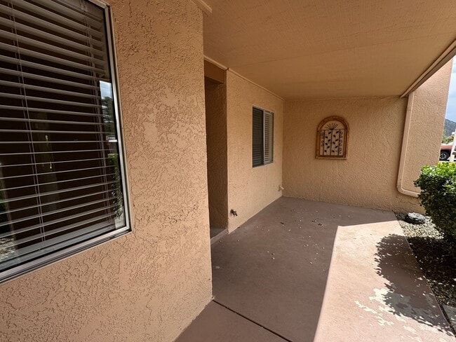 Building Photo - TOWNHOME - WILD TURKEY