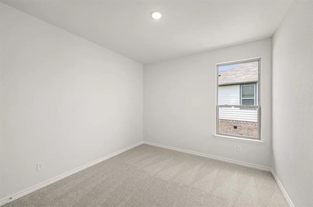 Building Photo - 402 Saddle Ln