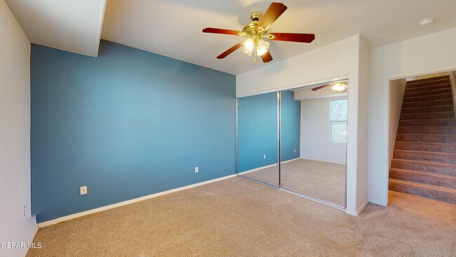 Building Photo - 6256 Escondido Dr
