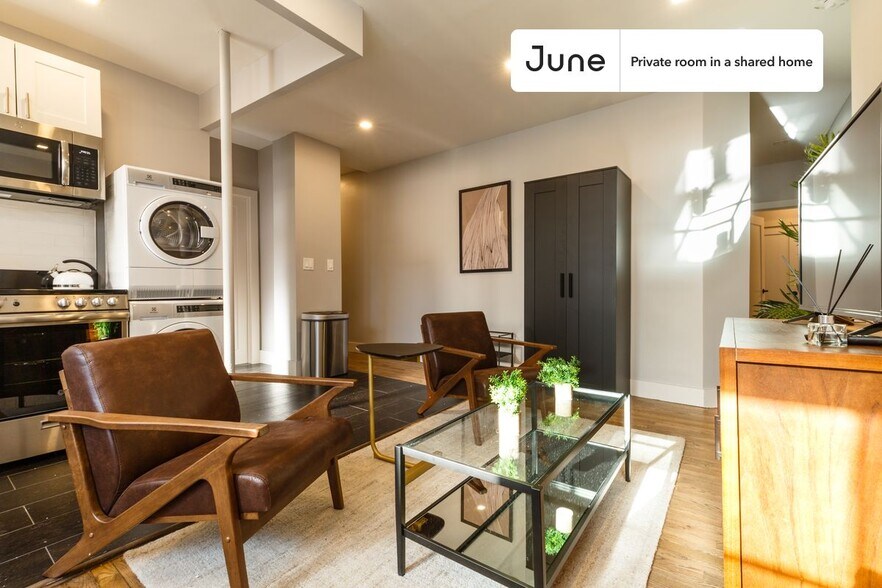 Building Photo - Room in Shared 4 bed/2 bath home